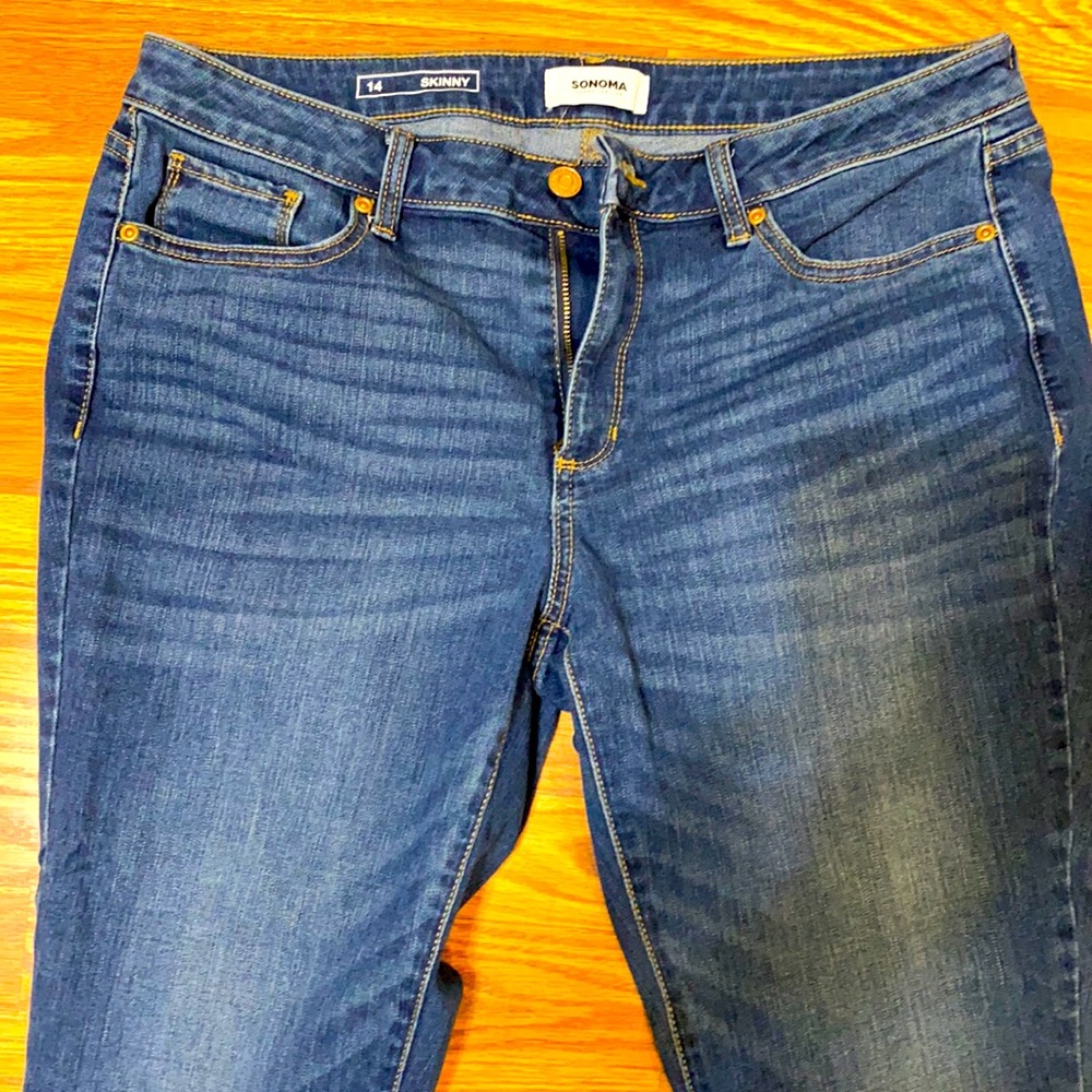 Sonoma skinny size 14 jeans